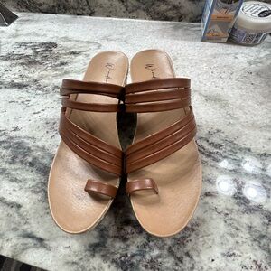 Wonderly Brown Strappy Sandals